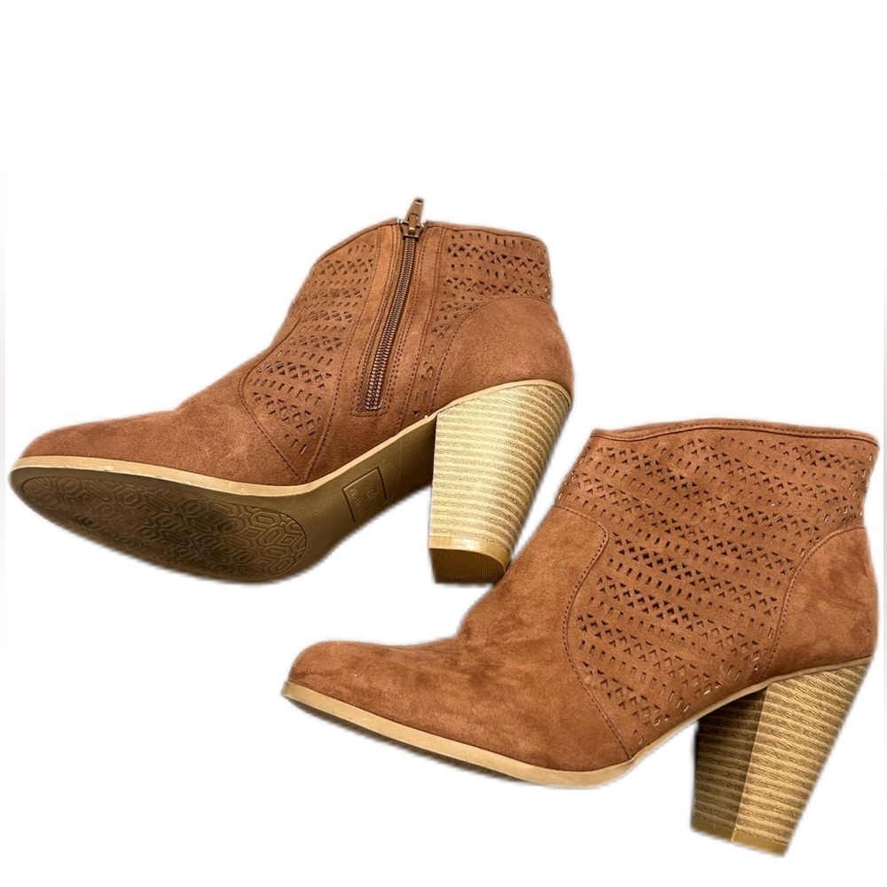 Nine West Suede Tan‎ Ankle Boots with Block Heel Size 9